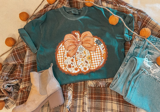 PATTERN PUMPKIN TEE (EMERALD CC)