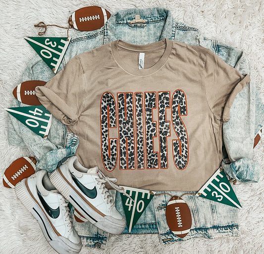 CHIEFS LEOPARD TEE (TAN BC)