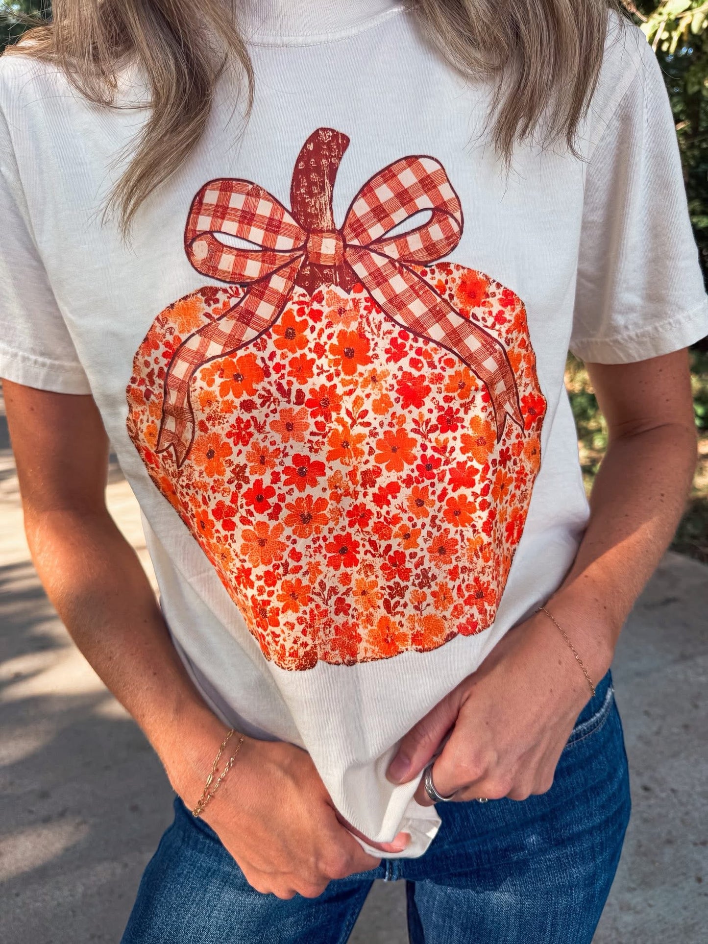 FLORAL PUMPKIN TEE (IVORY CC)