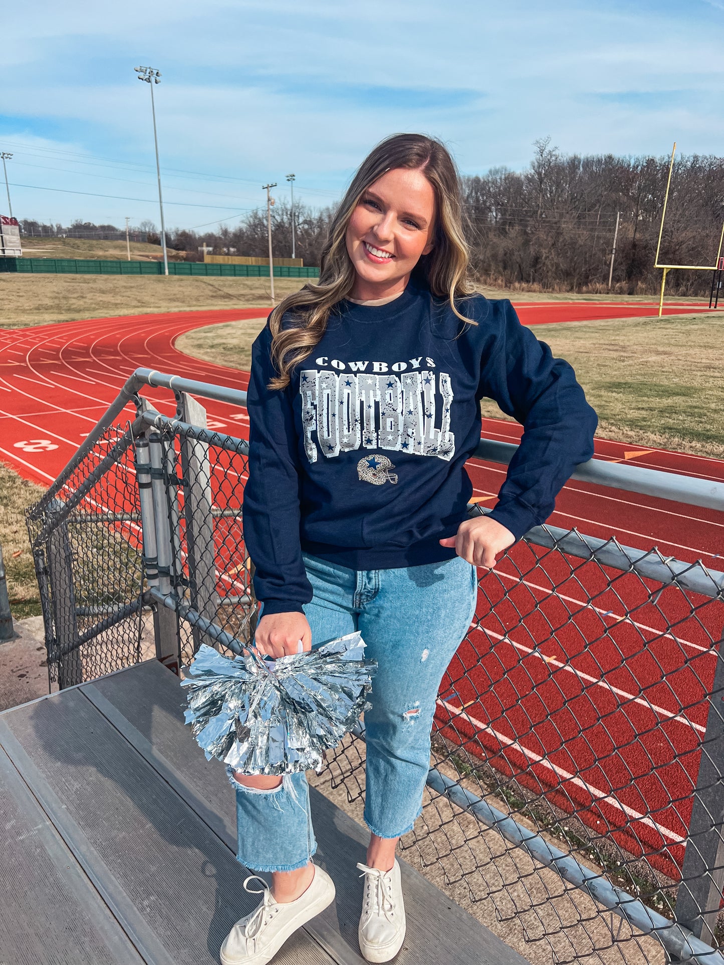 COWBOYS FOOTBALL SWEATSHIRT