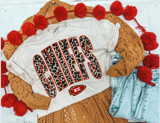 CHIEFS LEOPARD TEE (IVORY CC)